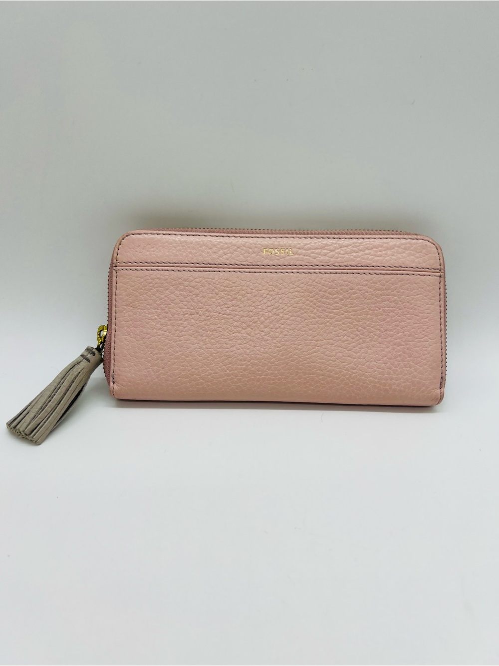 Fossil Blush Pink Pebbled Leather Zip Wallet with Gray Tassel